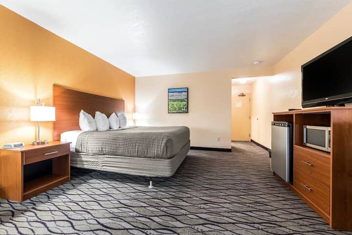 Room 5 of 39