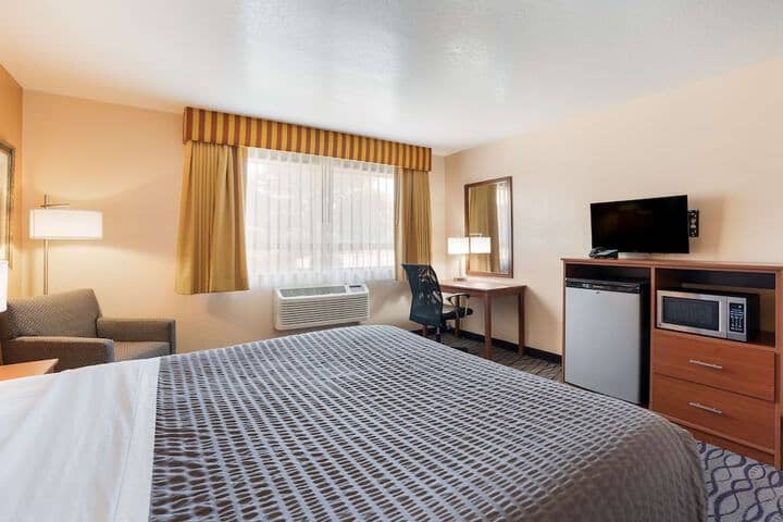 Room 21 of 39